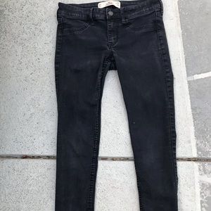 Cute Black Hollister Jeans Size 3!